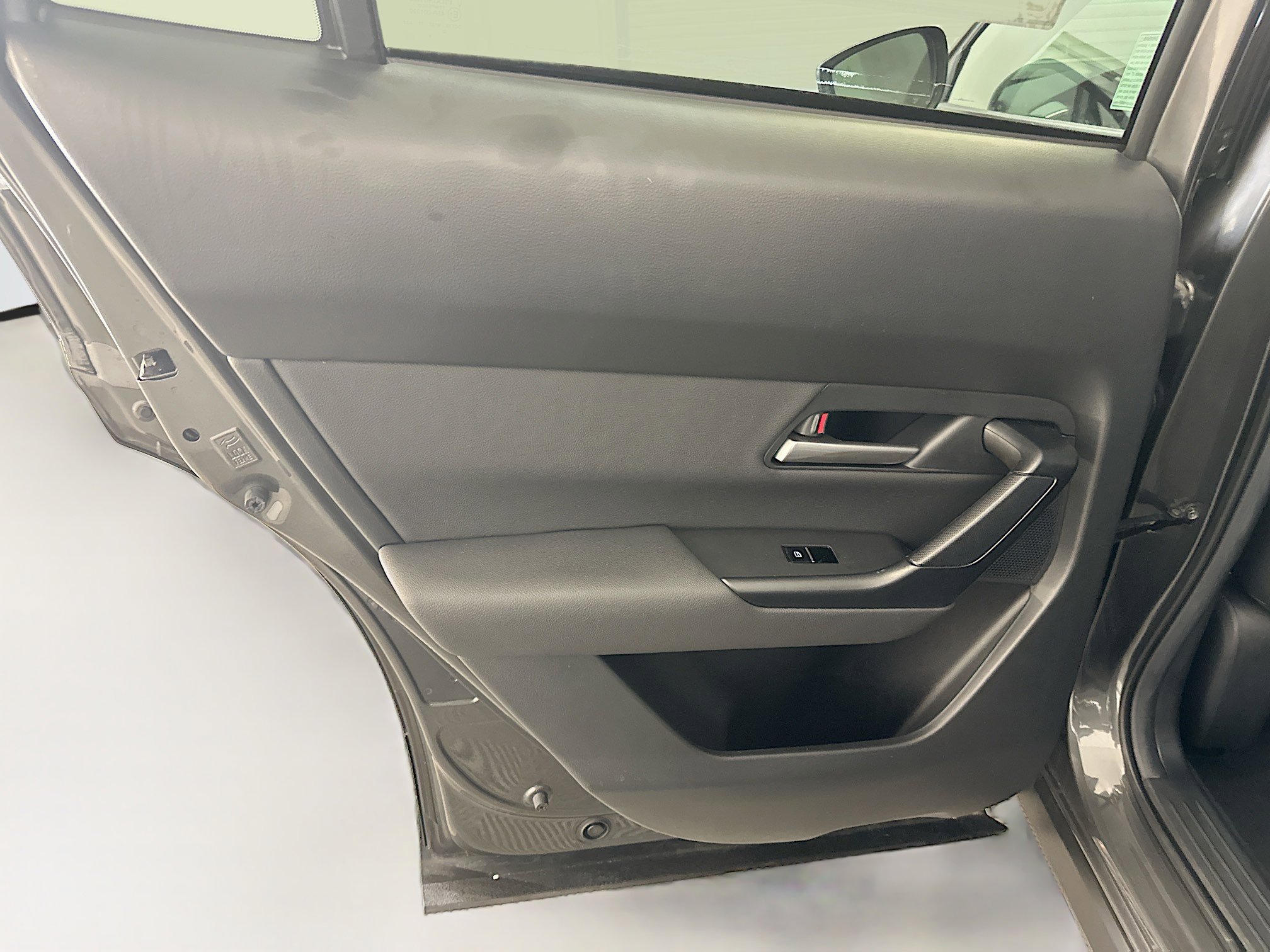 Used 2025 MAZDA CX-50 AWD 2.5 S w/ Premium Package image 28