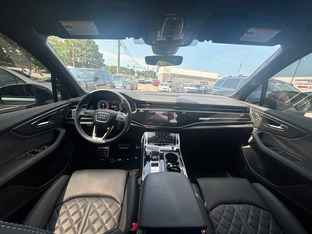 Used 2025 Audi SQ7 Prestige AWD/4WD image 18