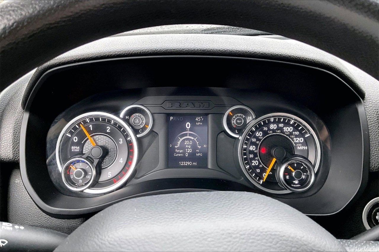 Used 2019 RAM 2500 Big Horn image 10