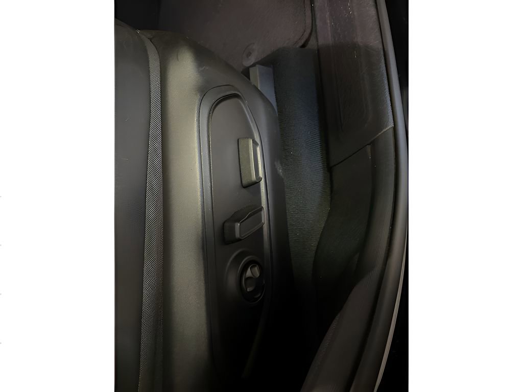 Used 2023 Jeep Grand Cherokee Limited image 36