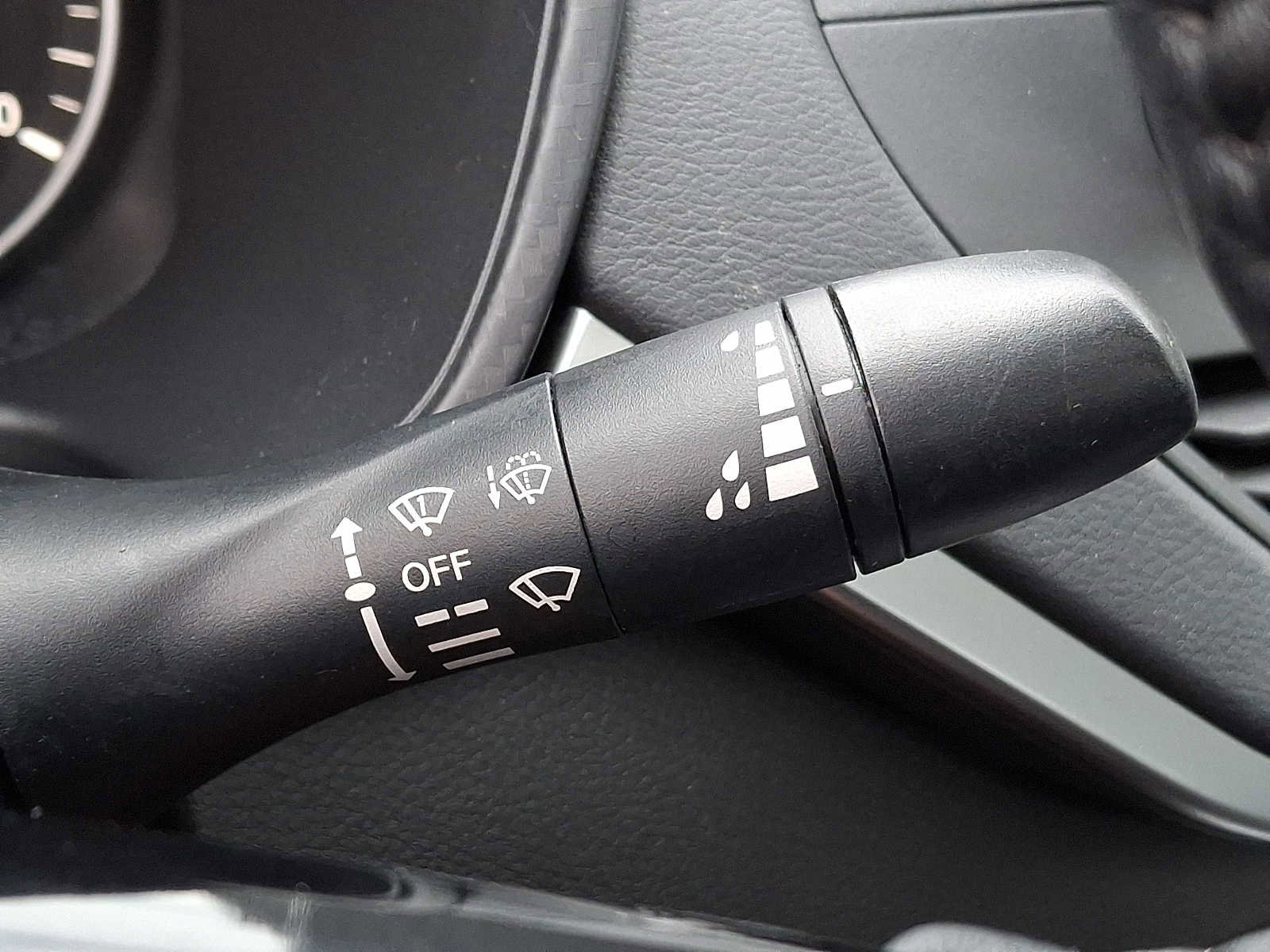 Used 2020 Nissan Altima 2.5 SV AWD/4WD image 19