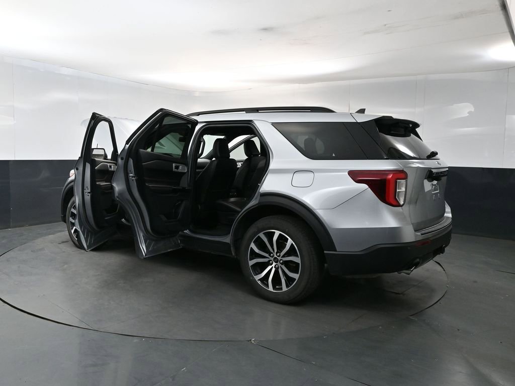 Used 2023 Ford Explorer ST-Line w/ Class IV Trailer Tow Package AWD/4WD image 28