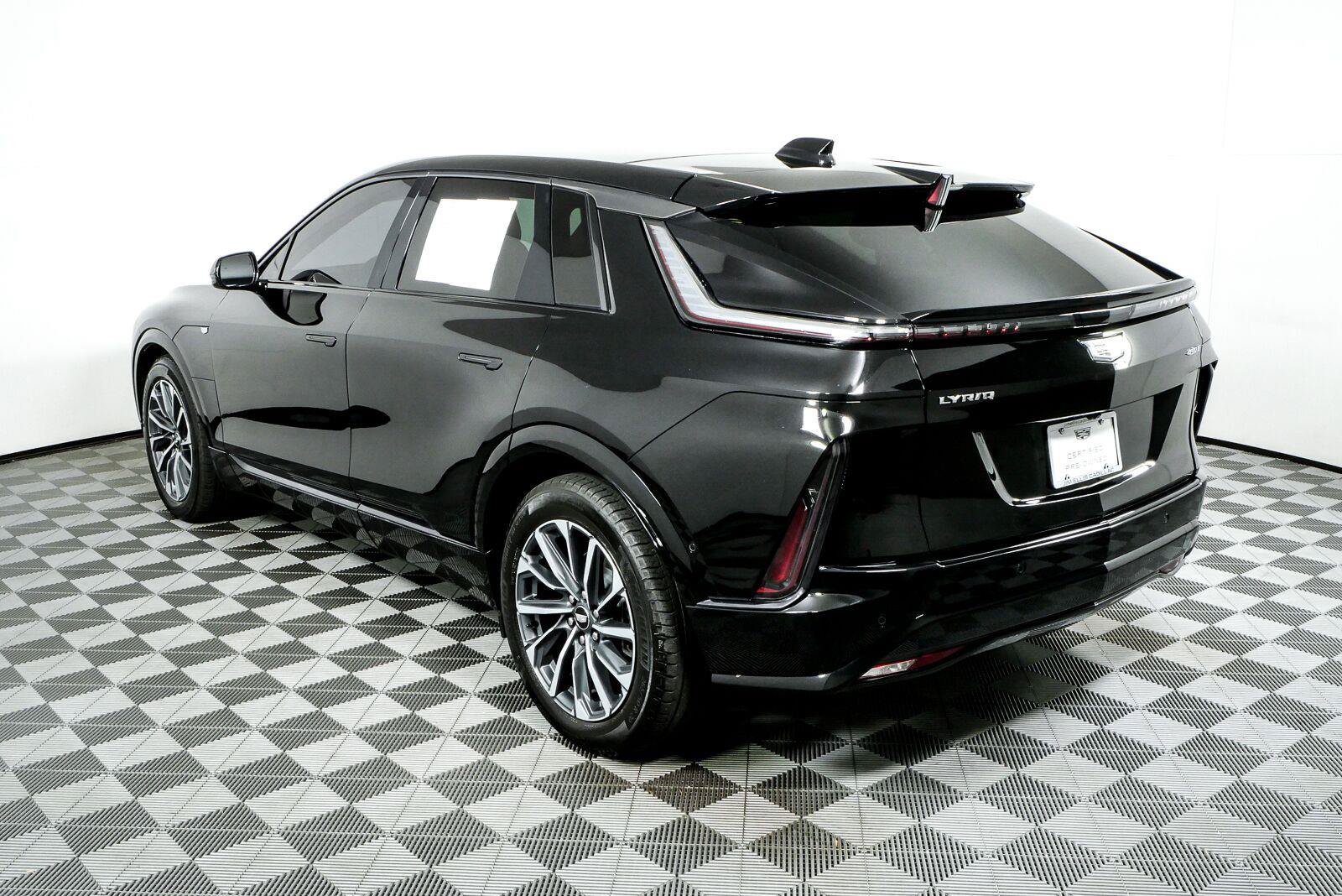 Certified 2024 Cadillac Lyriq Sport RWD image 28