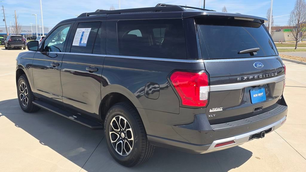 Used 2024 Ford Expedition Max XLT image 3
