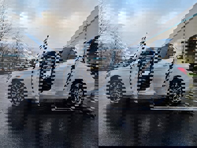 Used 2015 Mercedes-Benz C 300 4MATIC Sedan image 23