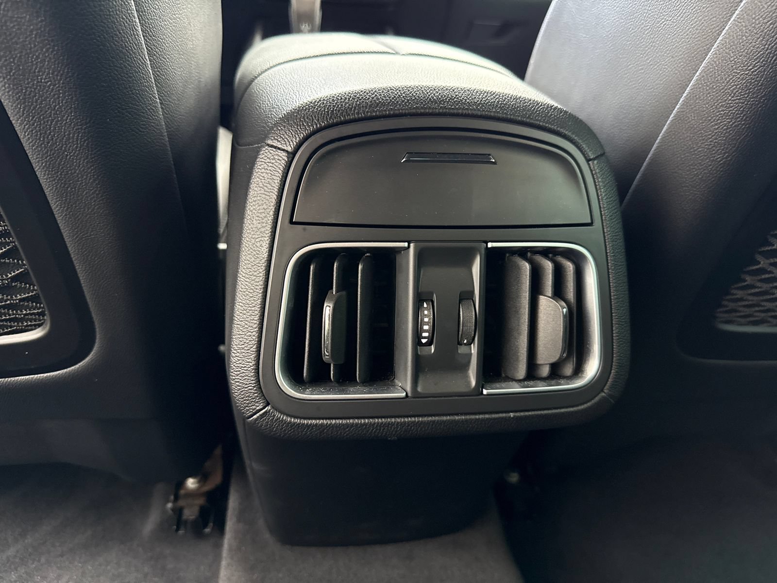Used 2019 Maserati Levante AWD/4WD image 40