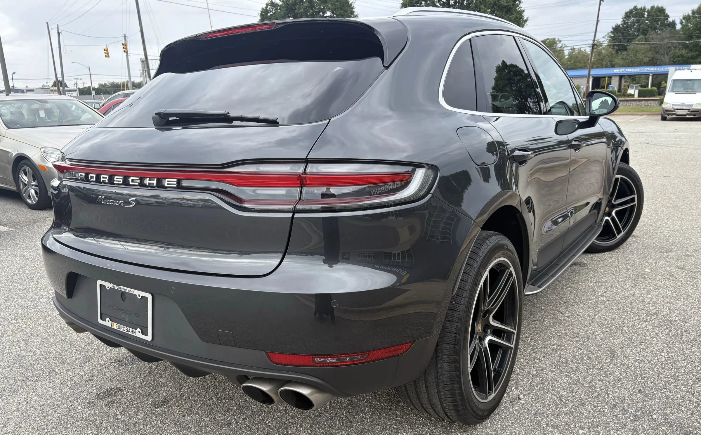 Used 2021 Porsche Macan S AWD/4WD image 5