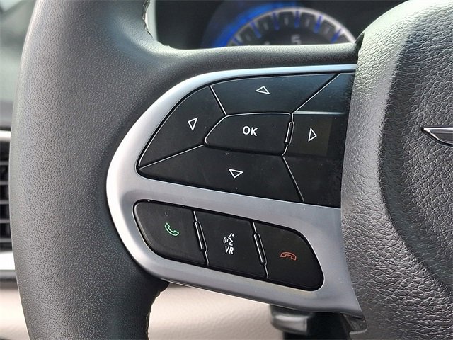 Used 2023 Chrysler Voyager LX image 21