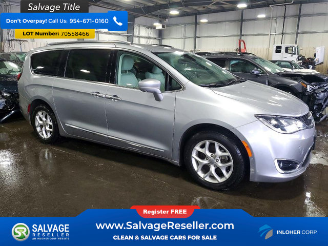 Used 2020 Chrysler Pacifica Touring-L Plus w/ Tire & Wheel Group FWD image 5
