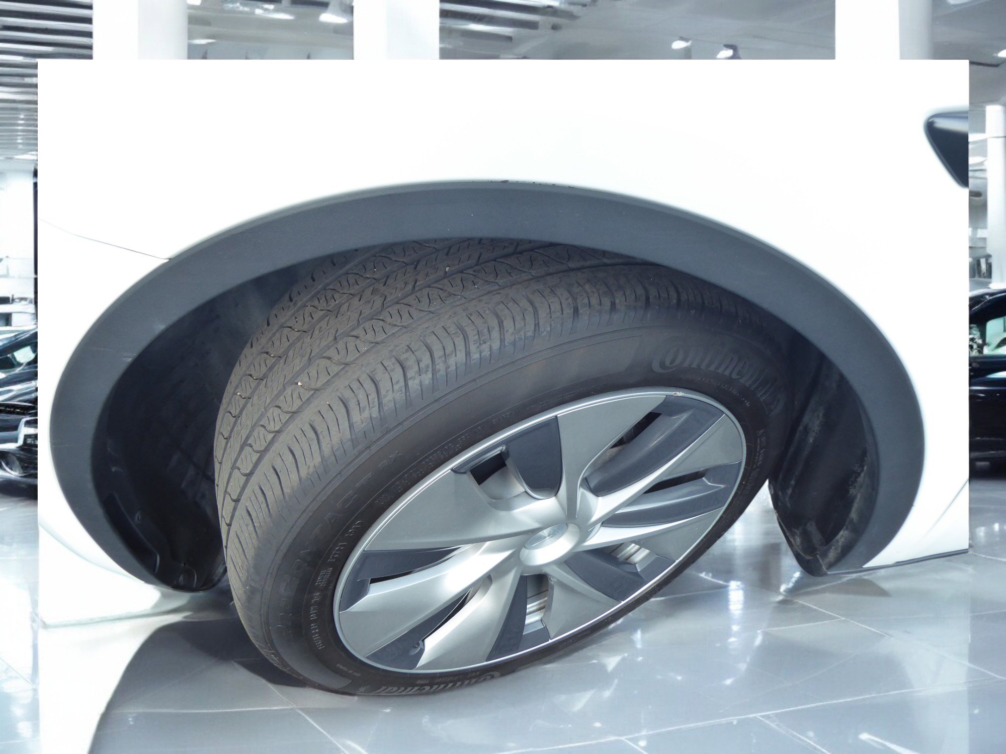 Used 2020 Tesla Model Y Long Range image 23