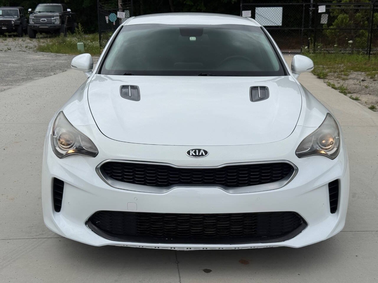 Used 2019 Kia Stinger RWD image 2