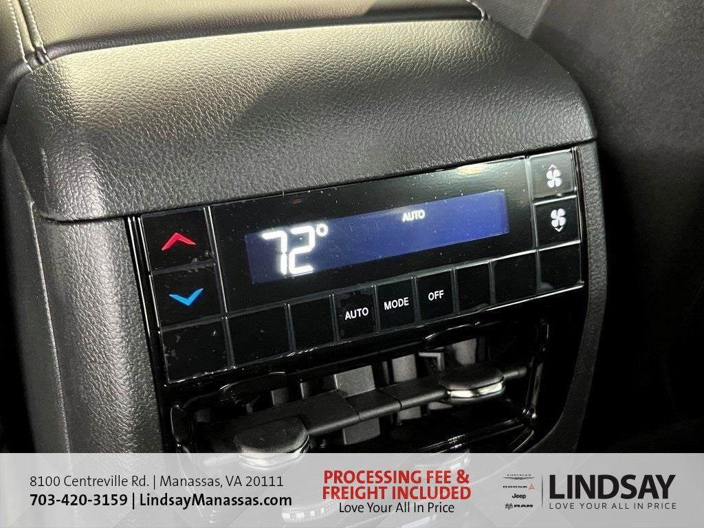 New 2025 Jeep Grand Cherokee L Laredo w/ Luxury Tech Group I image 17
