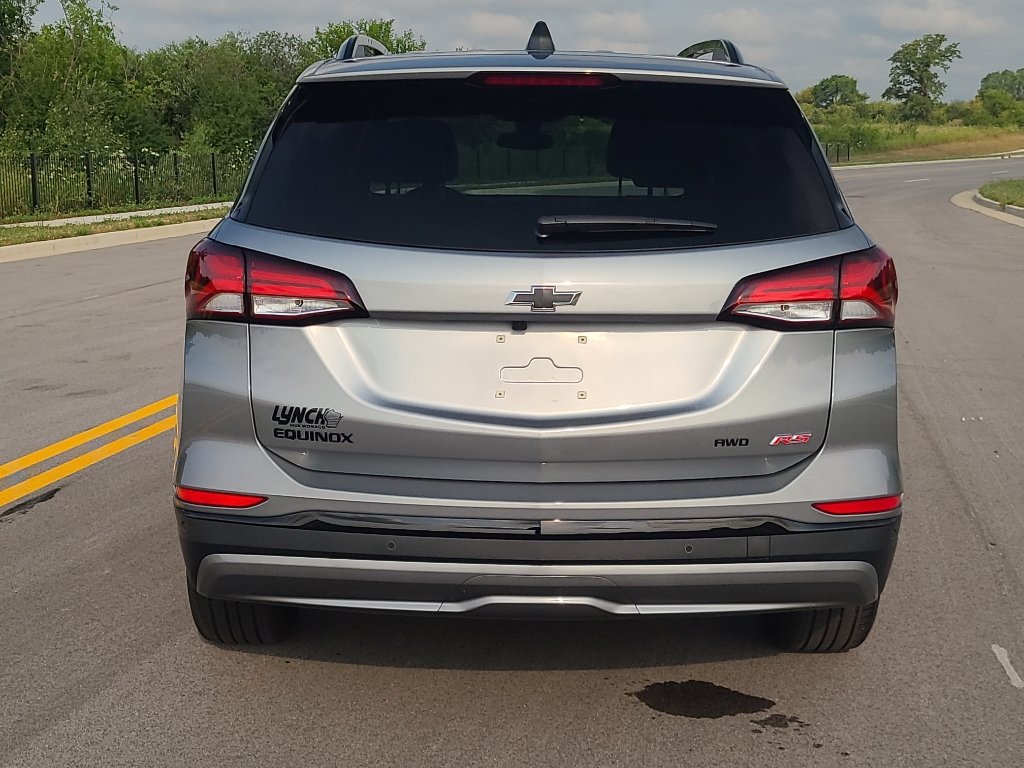 Used 2024 Chevrolet Equinox RS AWD/4WD image 3