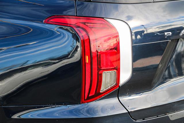 Used 2022 Hyundai Palisade Calligraphy image 11