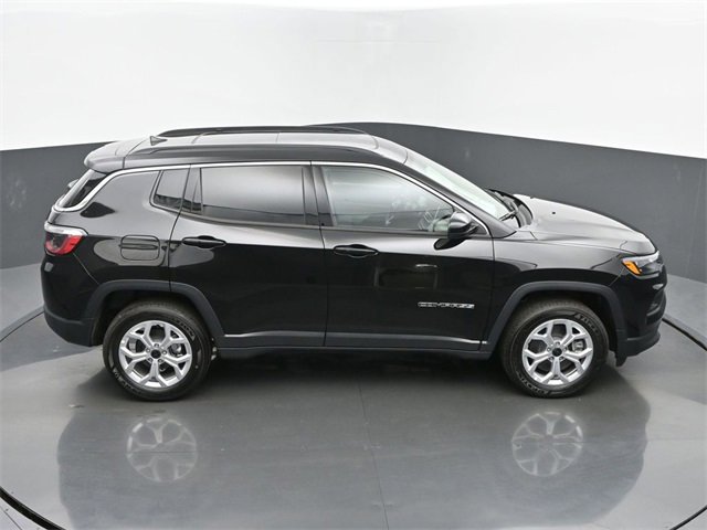 New 2025 Jeep Compass Latitude w/ Sun & Sound Group image 43
