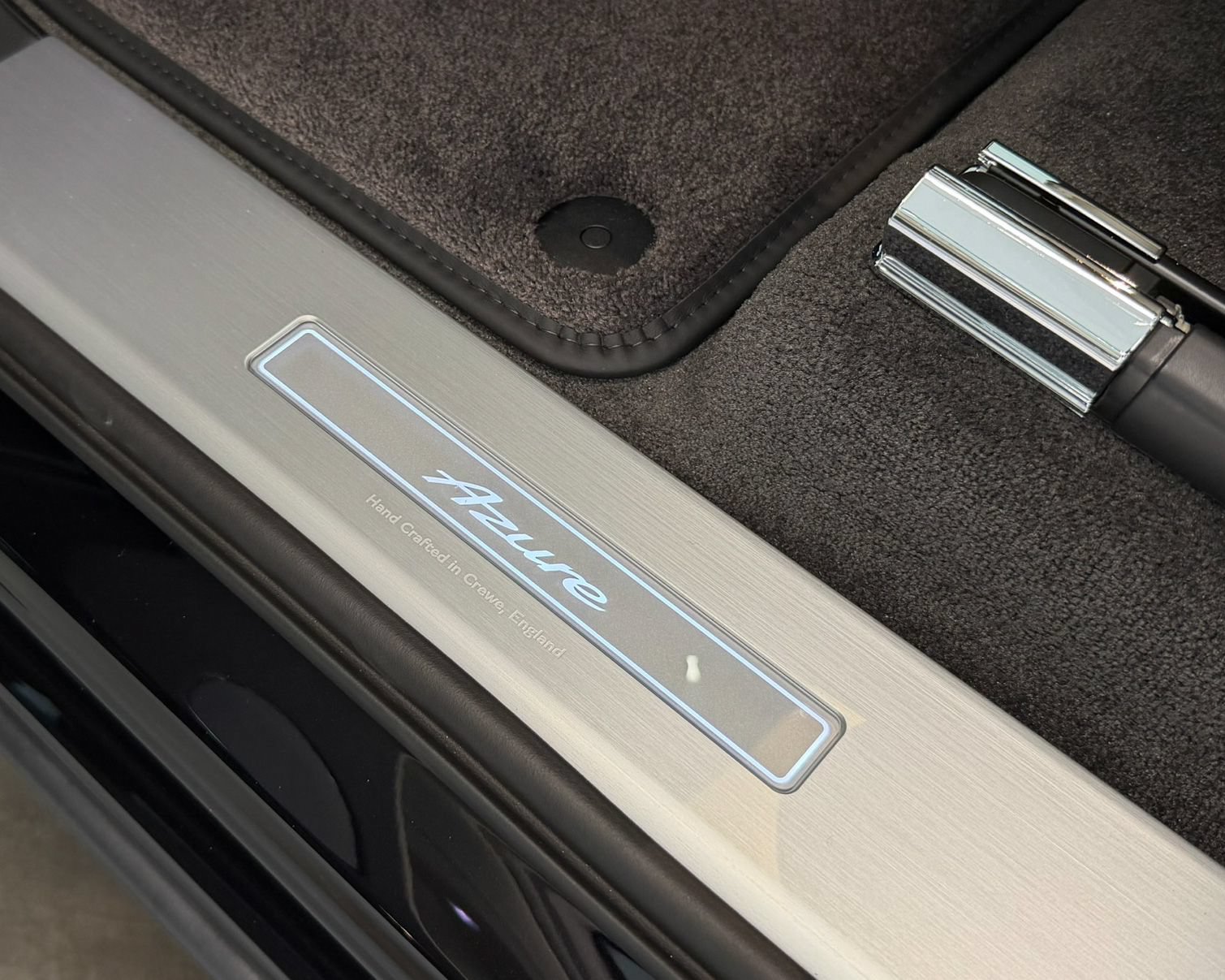 New 2026 Bentley Bentayga Extended Wheelbase AWD/4WD image 15