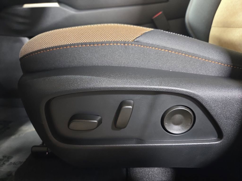 New 2026 Chevrolet Equinox ACTIV FWD image 27