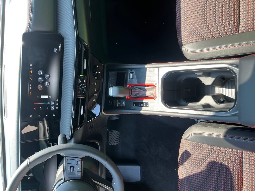 New 2027 Nissan Kicks SR w/ SR Premium Package FWD image 28