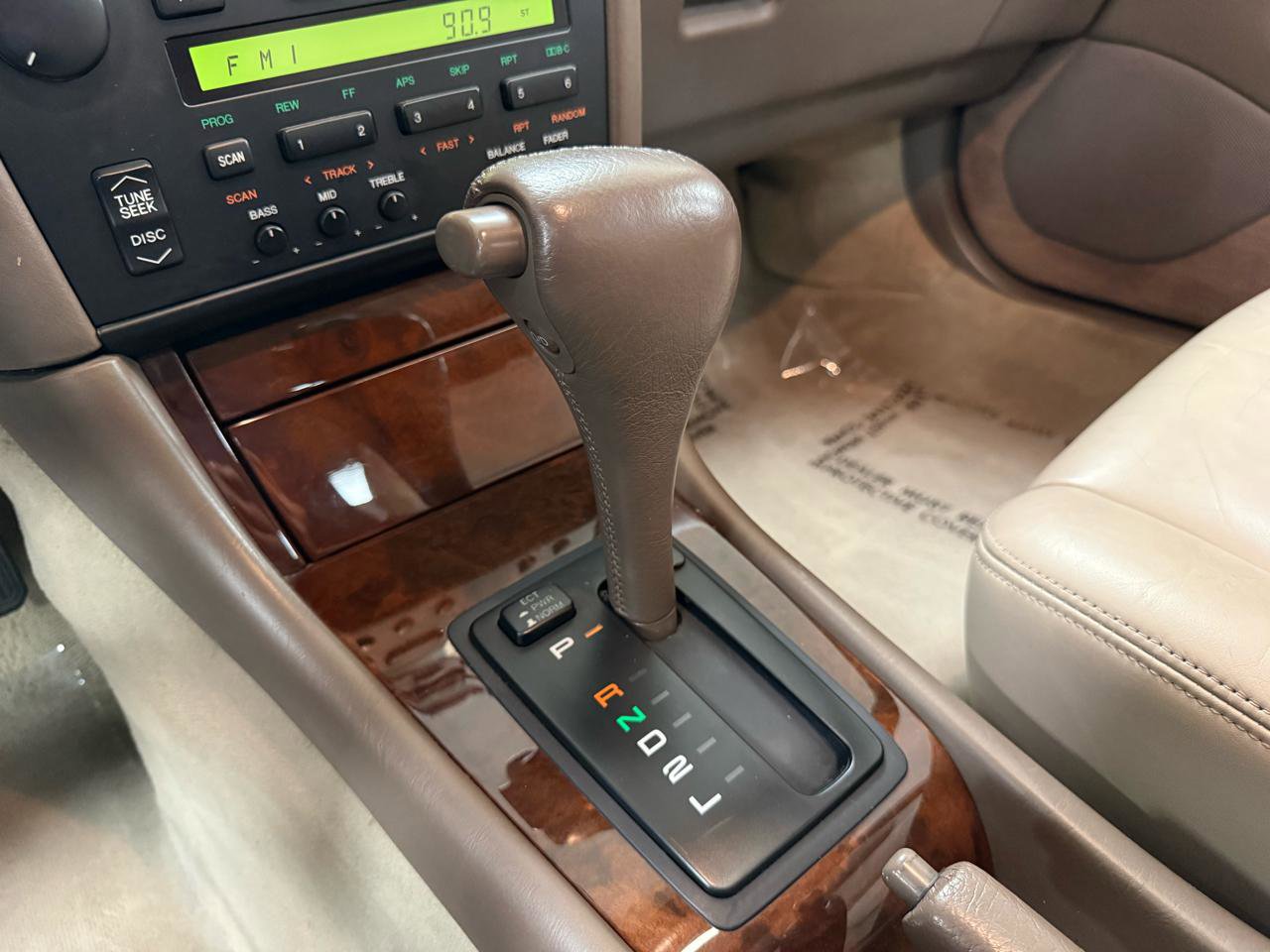Used 1995 Lexus ES 330 FWD image 18
