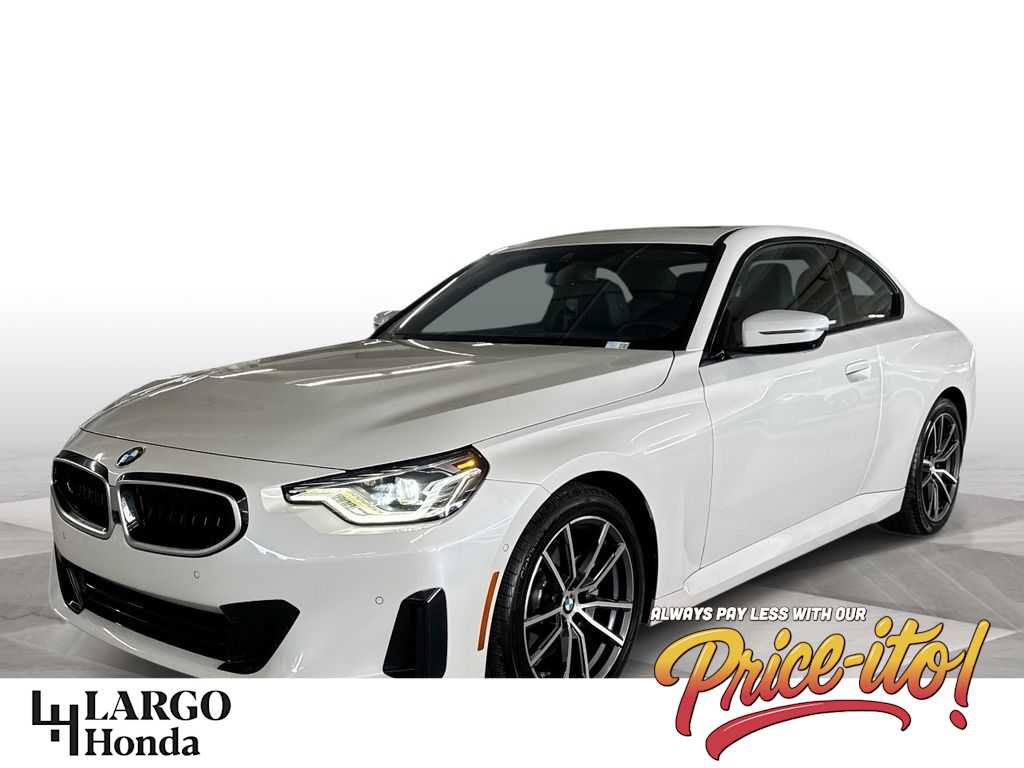 Used 2025 BMW 230i Coupe w/ Premium Package RWD image 1