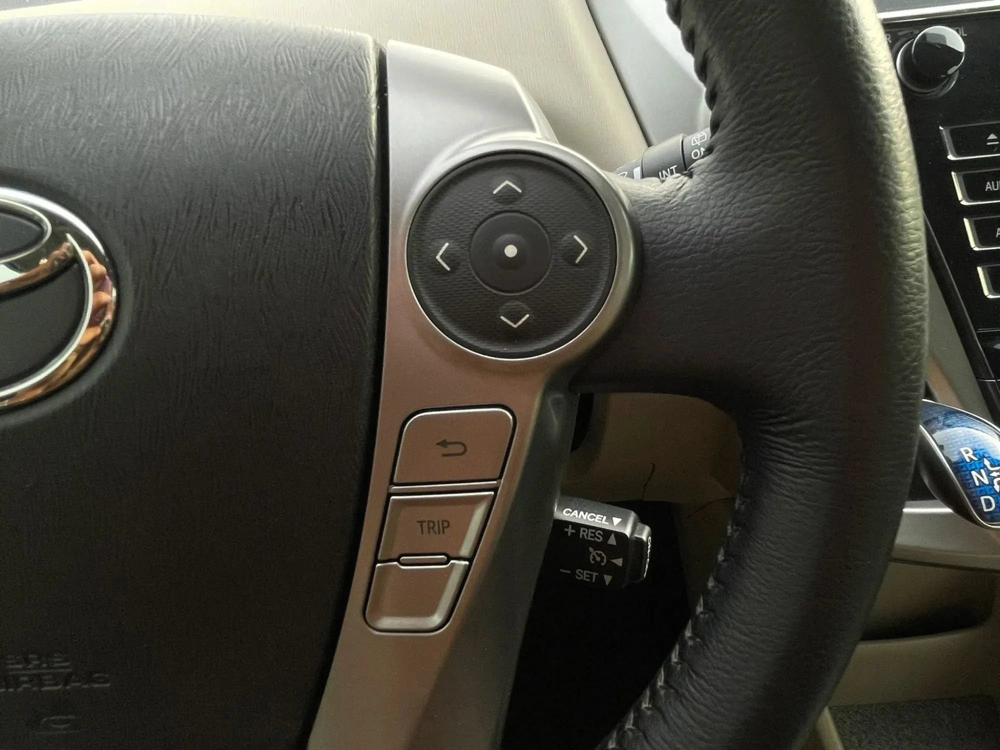 Used 2016 Toyota Prius V Five FWD image 35
