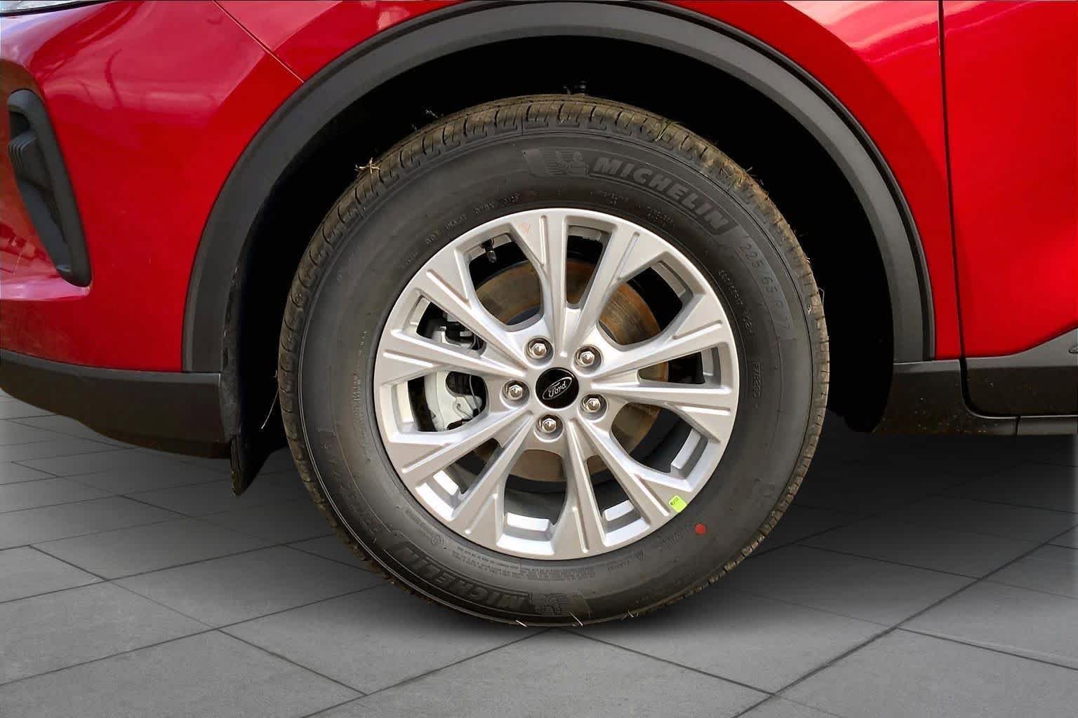 New 2026 Ford Escape Active image 12
