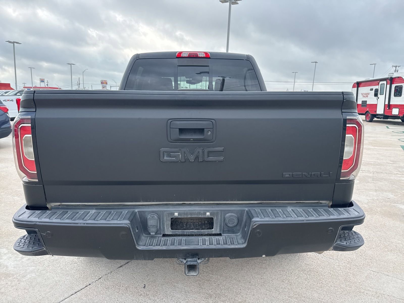 Used 2017 GMC Sierra 1500 Denali image 4