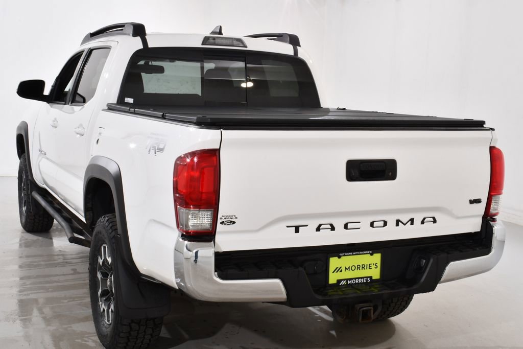 Used 2017 Toyota Tacoma TRD Off-Road w/ Tow Package (A/T) AWD/4WD image 14