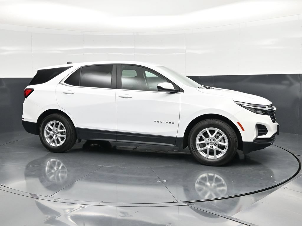 Used 2024 Chevrolet Equinox LT FWD image 3
