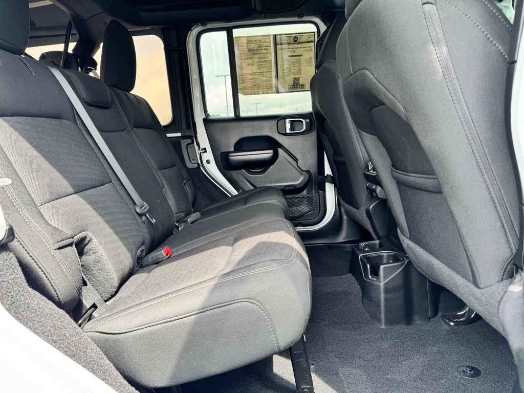 Used 2021 Jeep Wrangler Unlimited Sport AWD/4WD image 14