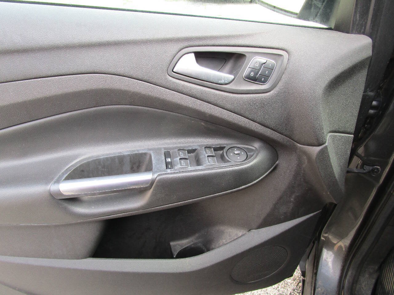 Used 2015 Ford Escape Titanium AWD/4WD image 11