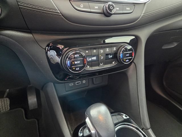 Used 2023 Buick Encore GX Select FWD image 23