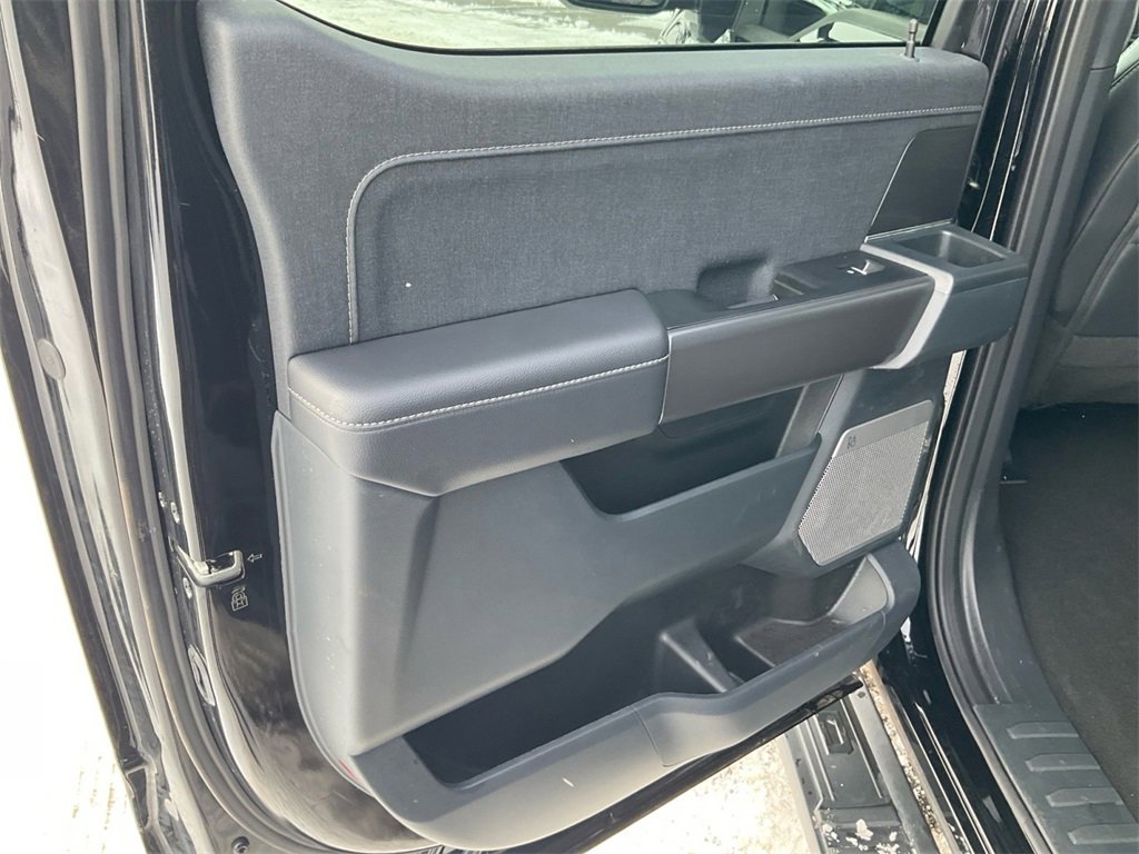 Used 2025 Ford F150 Lariat w/ Equipment Group 501A Mid image 22