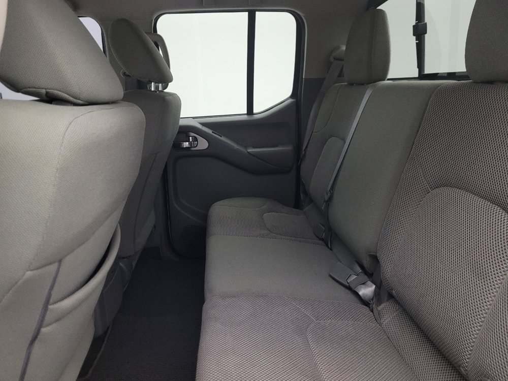 Used 2020 Nissan Frontier SV w/ Midnight Edition Floor Mats AWD/4WD image 18