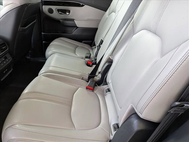 Certified 2023 Honda Pilot EX-L image 17