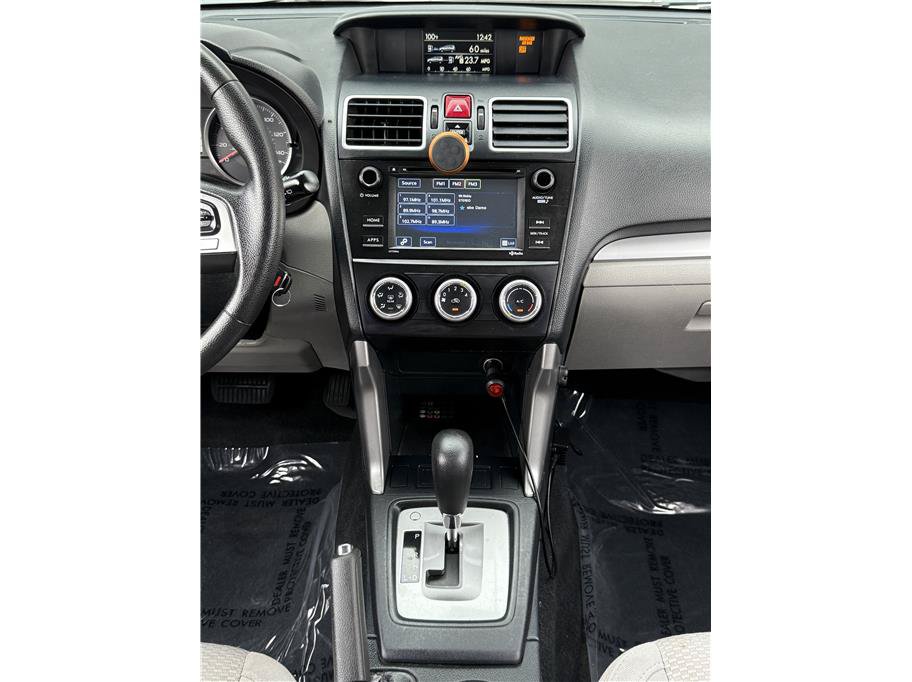 Used 2018 Subaru Forester 2.5i AWD/4WD image 10