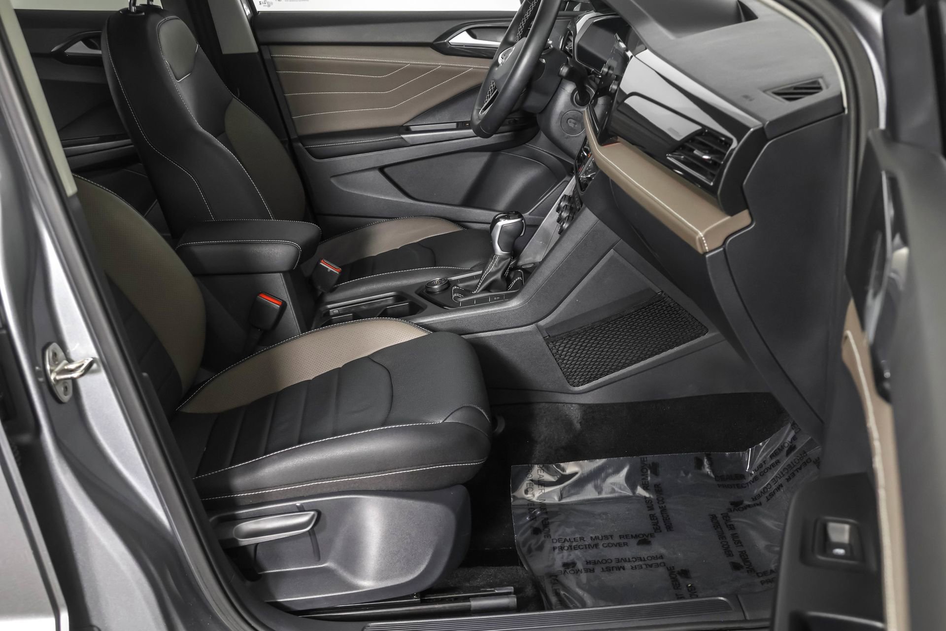 Certified 2024 Volkswagen Taos SEL image 46