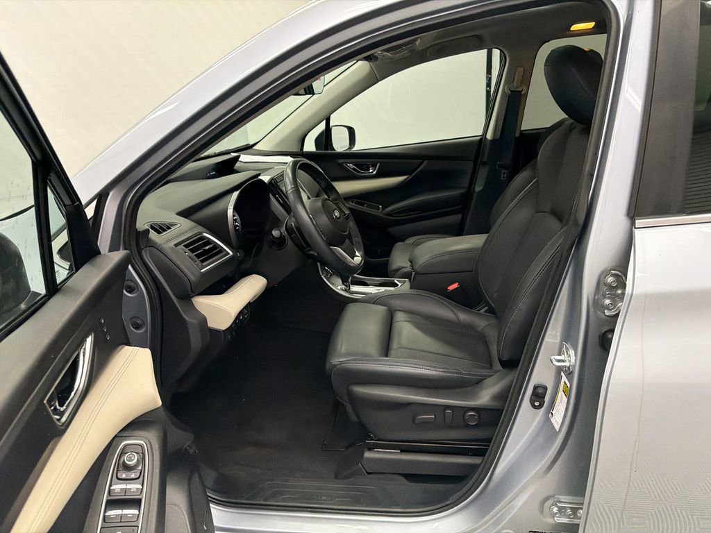Used 2022 Subaru Ascent Limited w/ Technology Package AWD/4WD image 9