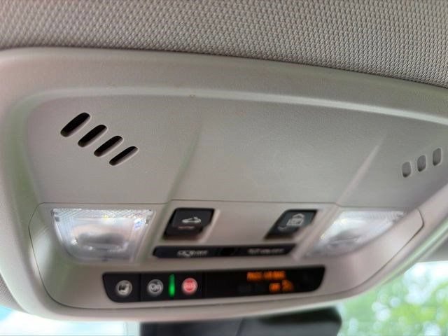 Used 2024 Chevrolet Malibu LT FWD image 28