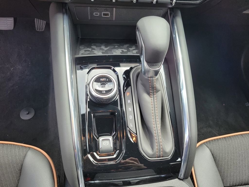 New 2025 GMC Canyon AT4 w/ Nightfall Edition image 25