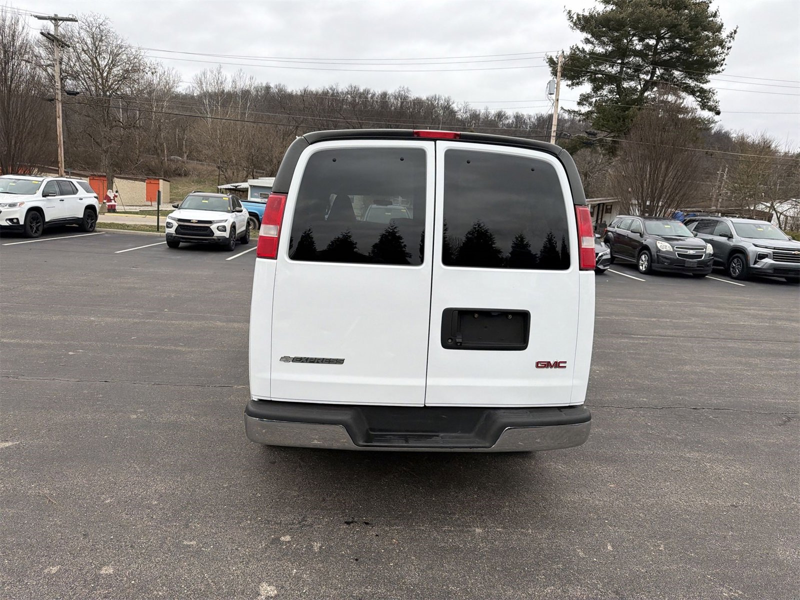 Used 2017 Chevrolet Express 3500 LT w/ LT Preferred Equipment Group image 7