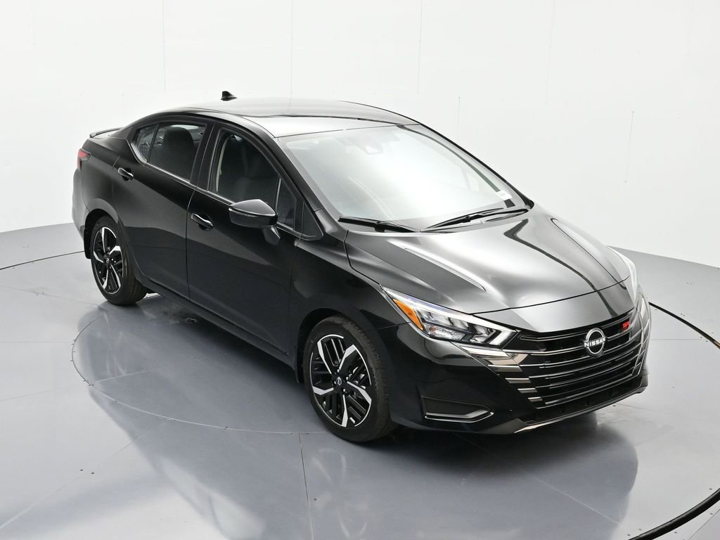 New 2025 Nissan Versa SR w/ Trunk Package FWD image 30