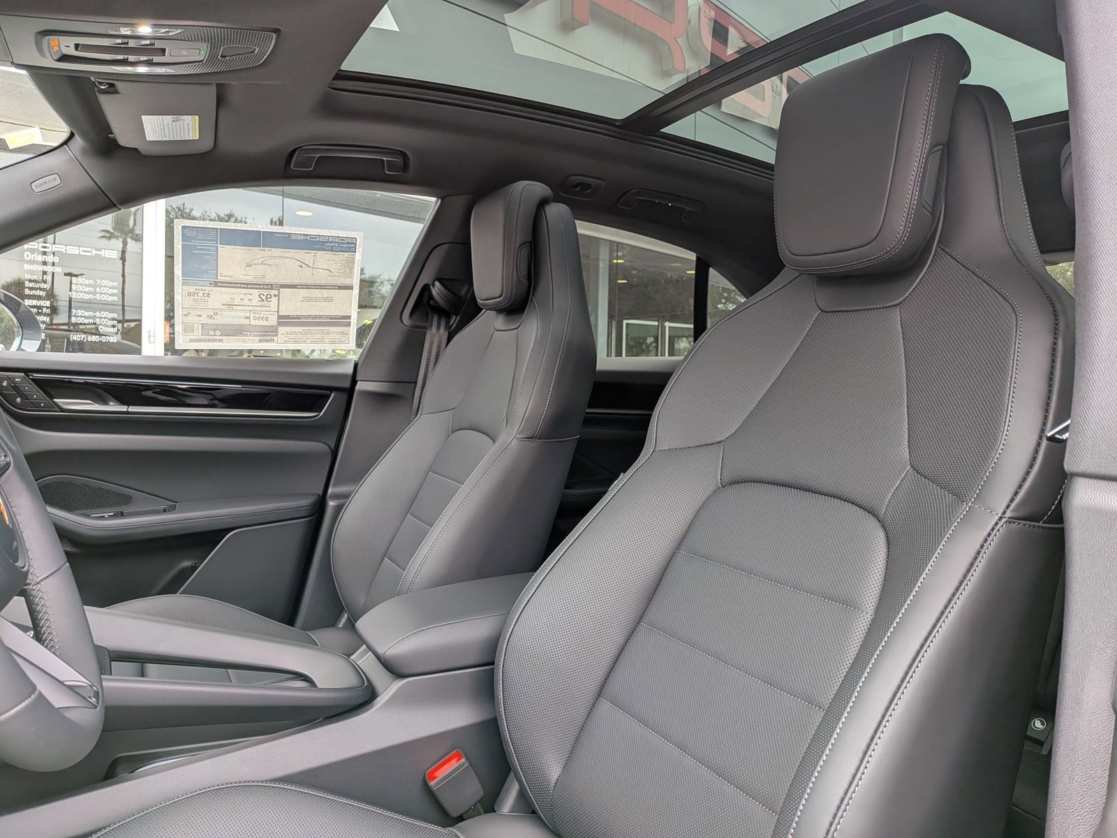 New 2026 Porsche Macan 4S Electric image 5