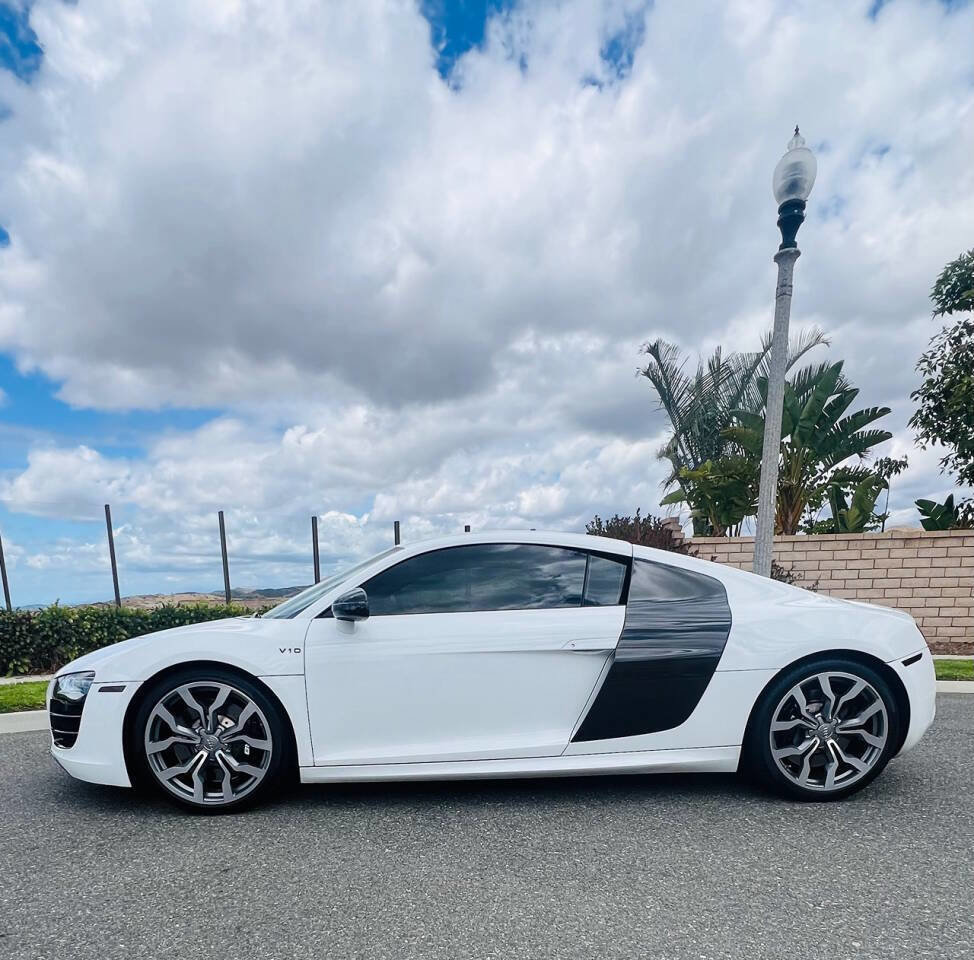 Used 2011 Audi R8 V10 AWD/4WD image 2