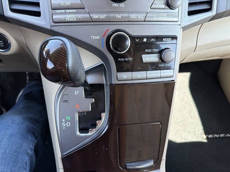 Used 2009 Toyota Venza FWD image 27