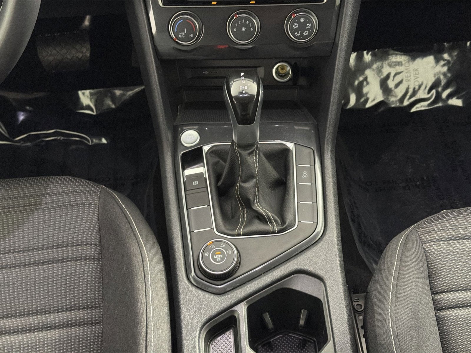 Used 2024 Volkswagen Tiguan S image 22