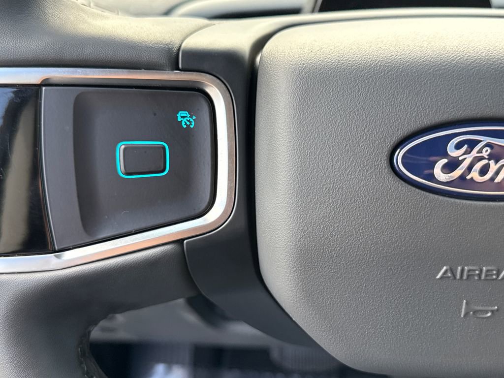 Used 2025 Ford Expedition Max Active RWD image 15