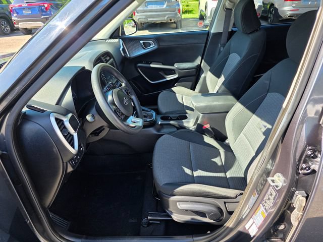 Used 2020 Kia Soul S FWD image 15