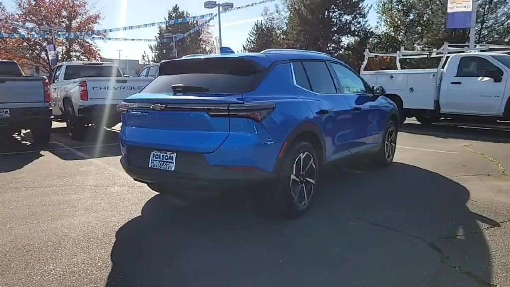 New 2026 Chevrolet Equinox EV LT image 8