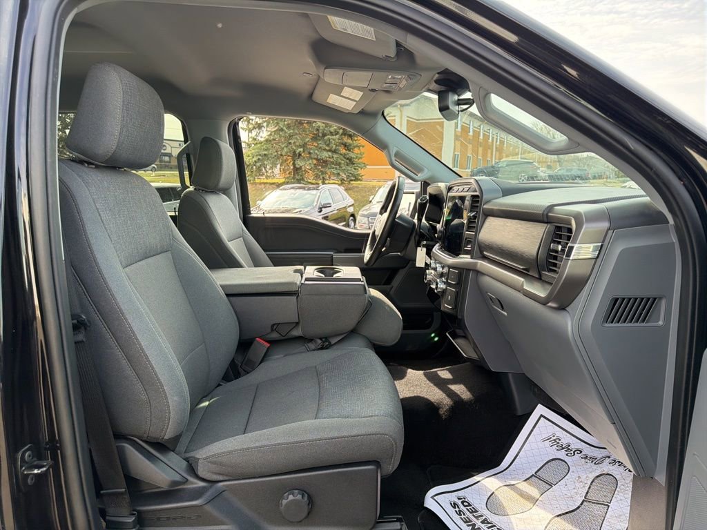 Used 2024 Ford F150 XLT AWD/4WD image 28